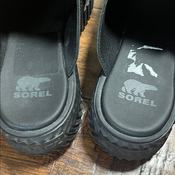 Sorel Black Leather Ona Ave Loafer, size 8 - Picture 7 of 9